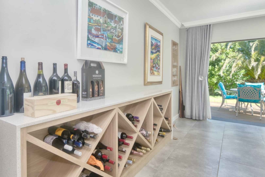 4 Bedroom Property for Sale in Hermanus Heights Western Cape